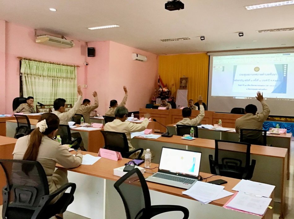 ประมวลภาพการประชุมสภาเทศบสลตำบลพันนา  สมัยสามัญ  สมัยที่ 3 ครั้งที่ 1 ประจำปี พ.ศ.2569  ณ ห้องประชุมสภาเทศบาลตำบลพันนา